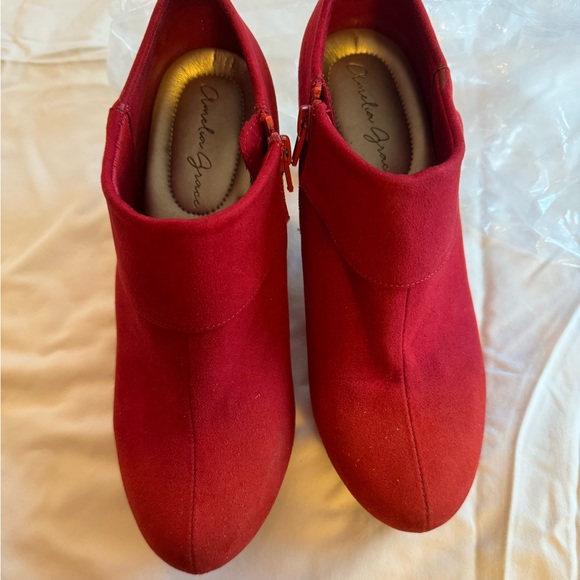 Go big or go home!! But whatever you do, do it in a red pair of shoes!👠 - Picture 1 of 5